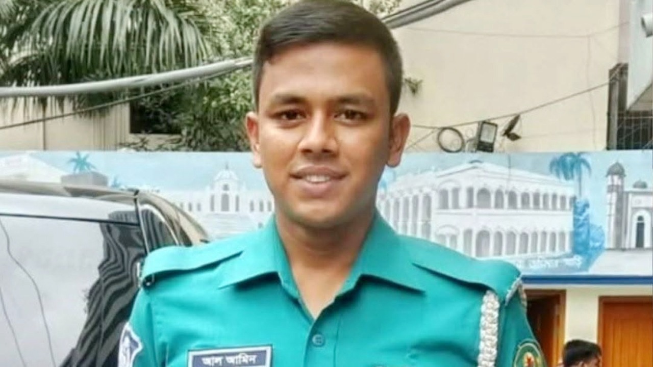 ছিনতাইকারী ধরতে গিয়ে বাসের ধাক্কায় পুলিশ সদস্যের মৃত্যু