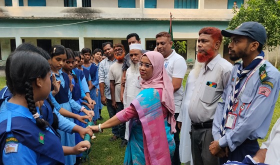 লোহাগড়া লক্ষীপাশা পাইলট বালিকা উচ্চ বিদ্যালয়ে স্কাউট দীক্ষা অনুষ্ঠানের সমাপনী অনুষ্ঠিত
