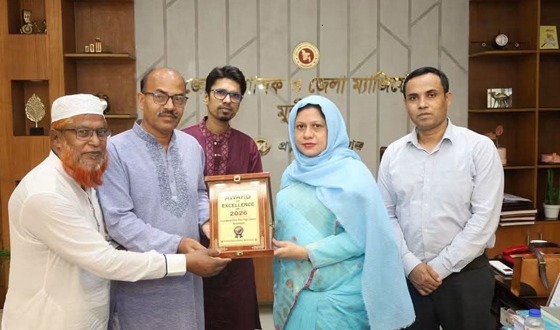 এসএসসিতে সাফল্য: লৌহজং বালিকা পাইলট উচ্চ বিদ্যালয় পেল ‘অ্যাওয়ার্ড অব এক্সিলেন্স-২০২৬’