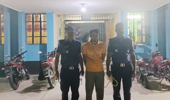 আটোয়ারী থানা পুলিশ ১২ পিস ইয়াবা সহ যুবককে গ্রেফতার  করেছে