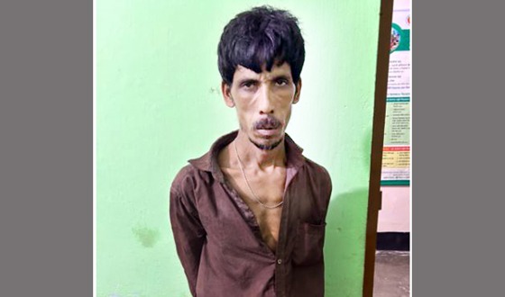 চরভদ্রাসনে এক চিহ্নিত মাদক কারবারি গ্রেফতার