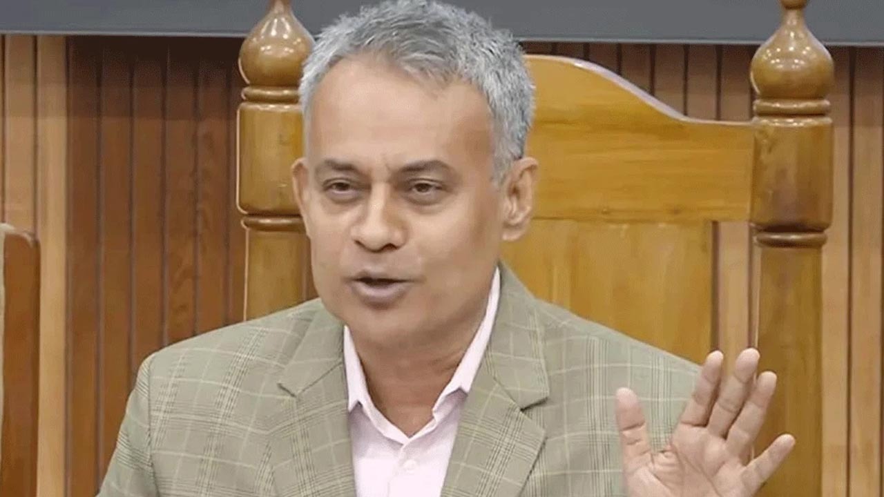 দেশের বৃহত্তর স্বার্থে জাতীয় বন্দর কৌশল প্রণয়ন করছে সরকার: নৌপরিবহনমন্ত্রী