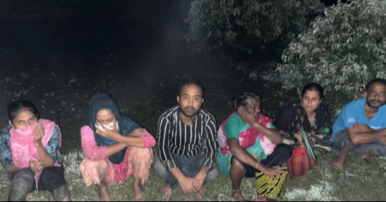 ৬ জন অজ্ঞাত পরিচয়ের ব্যক্তিকে ভারতের অভ্যন্তরে ফিরিয়ে নিল বিএসএফ