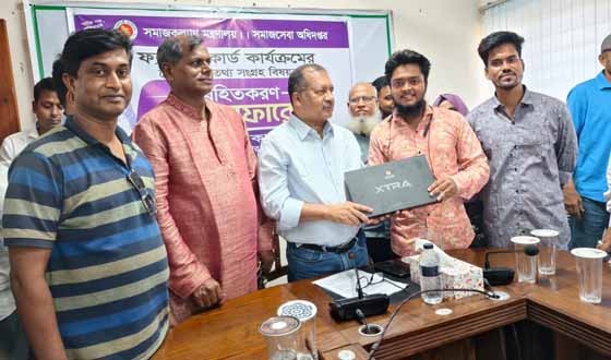 আগৈলঝাড়ায় ফ্যামিলি কার্ড কার্যক্রমের তথ্য সংগ্রহ শুরু ও প্রেস কনফারেন্স