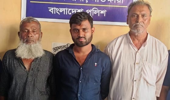 আশাশুনিতে ধর্ষণ মামলার আসামিসহ গ্রেফতার ৪