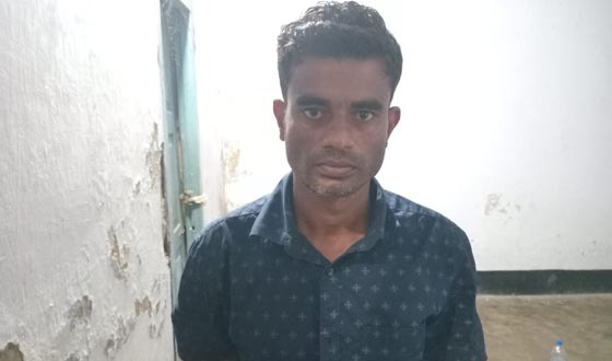 ঘোড়াঘাটে ১৯৮ ইয়াবাসহ ইউপি সদস্য গ্রেপ্তার