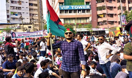 ‘সারের ডিলারশিপ না দেন, বিষের ডিলারশিপ দেন, ত্যাগী কর্মীরা মরে যাক’