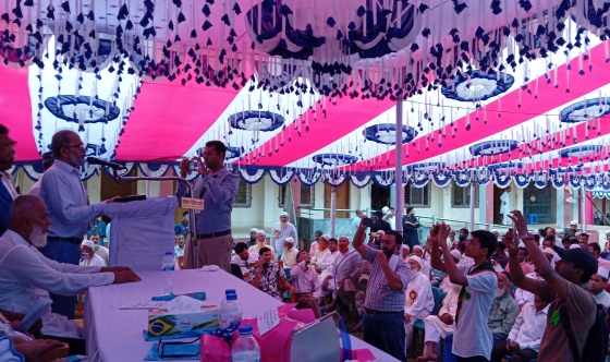 কাপাসিয়ায় ঢাকা মাধ্যমিক শিক্ষা বোর্ডের চেয়ারম্যান আক্তারুজ্জামানকে সংবর্ধনা