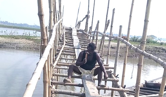 বাজিতপুরে সাকু ও খালের কাজ না করে বিল উত্তোলনের অভিযোগ