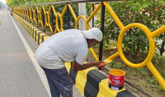 প্রধানমন্ত্রীর আগমন ঘিরে সাজসজ্জায় নগরী, বরণে প্রস্তুত রাজশাহী