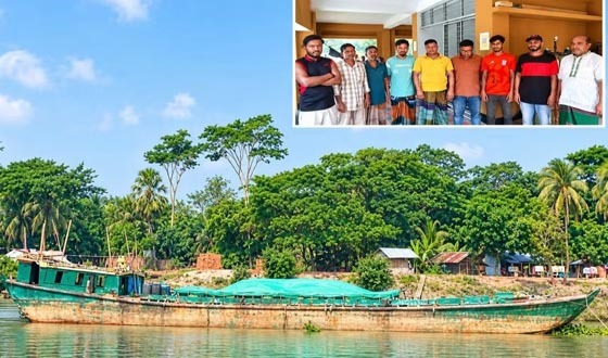 সুন্দরবনে ইন্দোনেশিয়ান  অবৈধ কয়লা বোঝাই কার্গো জাহাজসহ আটক আটক ৯