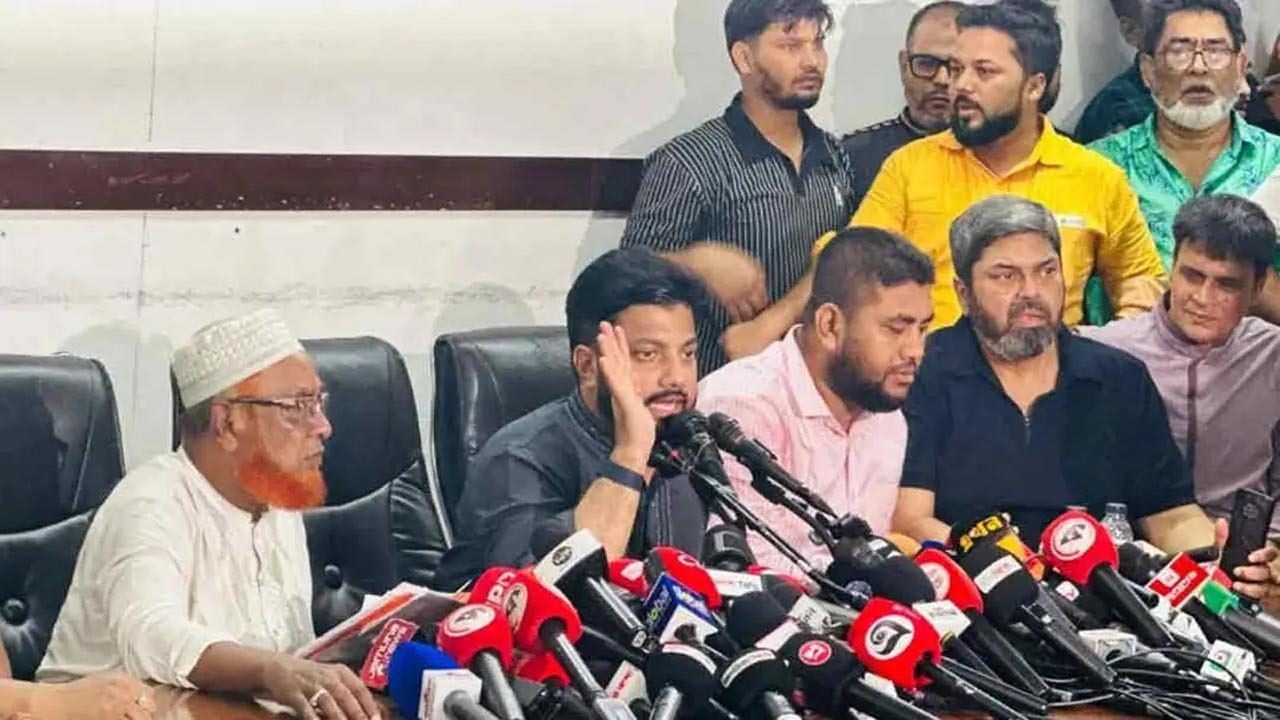 প্রধানমন্ত্রীর নির্দেশে পদত্যাগ, ইশরাক বললেন ‘আমাকে টার্গেট করা হয়েছে’