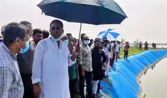 চাঁদপুরে প্রশাসন ও সংসদ সদস্যের যৌথ উচ্ছেদ অভিযান