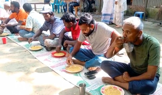 টাঙ্গাইলে দূরদুরান্তের মানুষের থাকা-খাওয়ার ভরসা ঐতিহাসিক মুসাফিরখানা