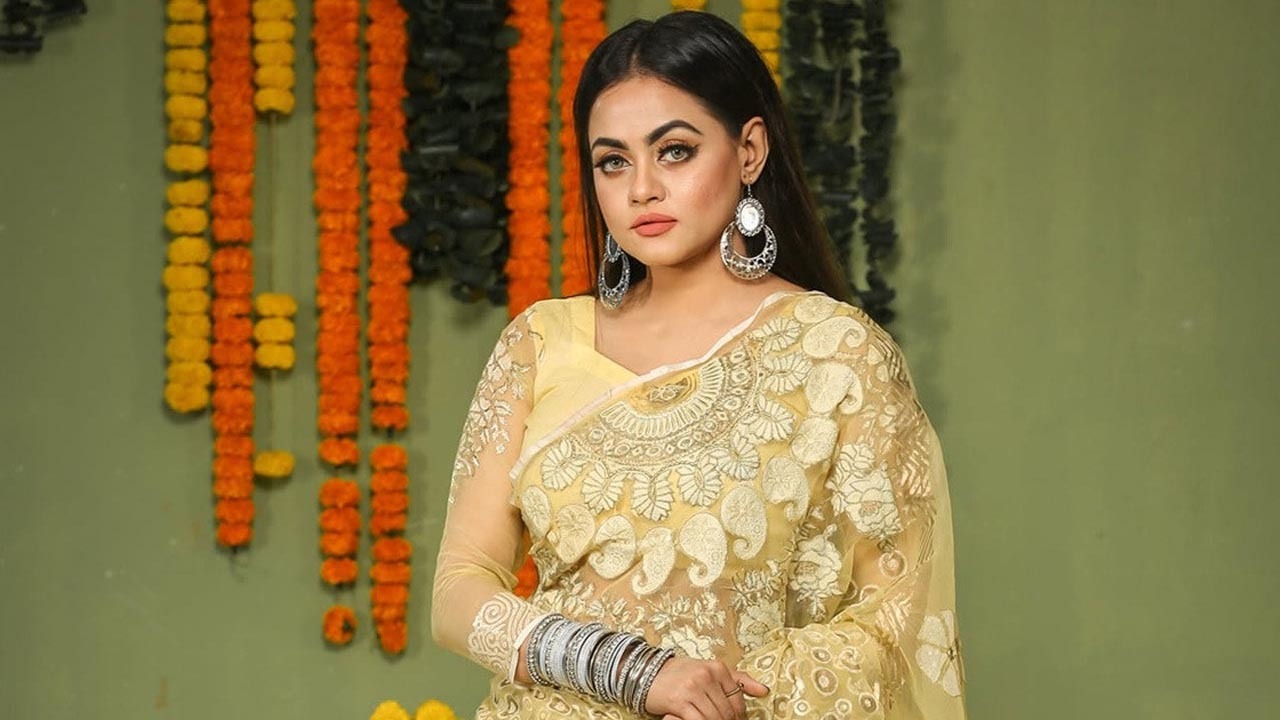 মারা গেলেন মডেল-অভিনেত্রী তুলনা আল হারুন