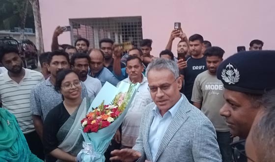 জনবান্ধব সরকার প্রশাসনকেও জনবান্ধব হতে হবে: শখ রবিউল আলম