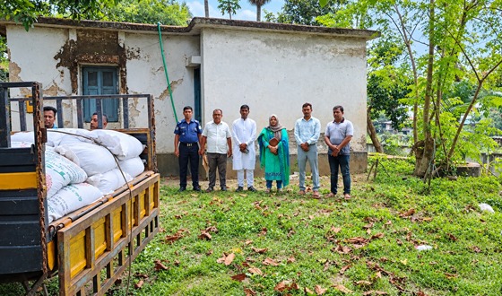 কালীগঞ্জে ৪০ বস্তা ভেজাল টিএসপি সার জব্দ ২৫ হাজার টাকা জরিমানা