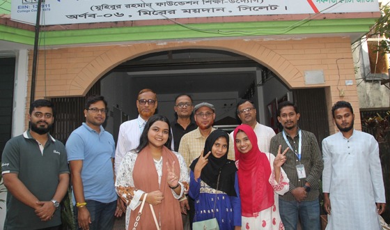 ফলাফল প্রকাশের সেই চিরচেনা আবেগ ও উচ্ছ্বাস হারিয়ে যাচ্ছে প্রযুক্তির ভিড়ে