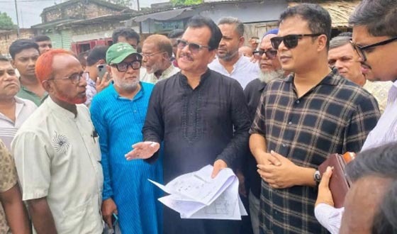 আশাশুনিতে জেলা পরিষদের পুকুর দখলমুক্ত করলেন হাবিবুল ইসলাম