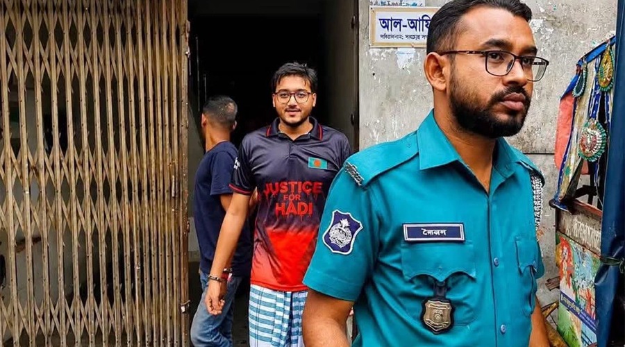 প্রধানমন্ত্রীকে কটূক্তি : সন্ত্রাসবিরোধী মামলায় গ্রেপ্তার সিফাত