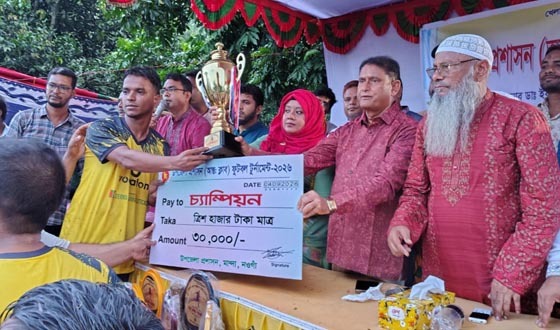 মান্দায় টুর্ণামেন্টের ফাইনালে জোকাহাট ফুটবল একাদশ চ্যাম্পিয়ন