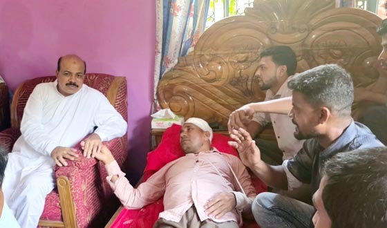 সহিংসতায় নয়, ঐক্যে শক্তি, আহতদের পাশে আসলাম চৌধুরী