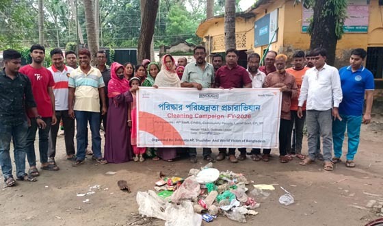 দেবহাটায় পরিষ্কার পরিচ্ছন্নতা প্রচারাভিযান অনুষ্ঠিত