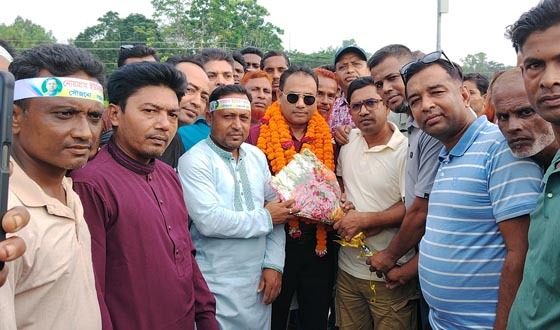 নড়াইলে কৃষকদলের আহবায়ক সোয়েব মিনাকে সংবর্ধনা প্রদান