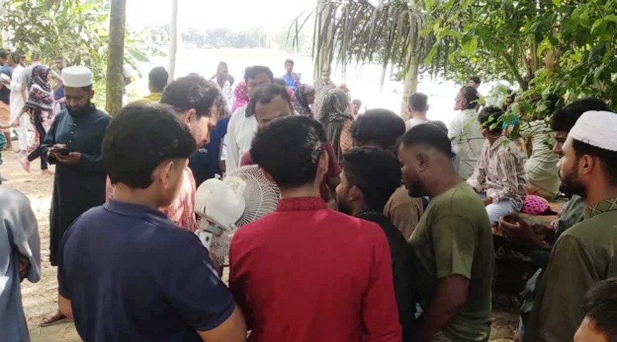 পাবনায় মাঠে জমে থাকা বর্ষার পানিতে ডুবে ৩ শিশুর মৃত্যু
