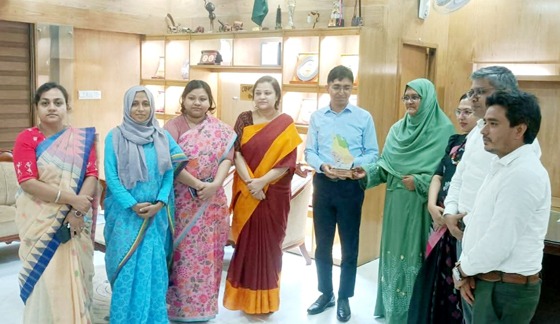 নুসরাত ফাতেমাকে জেলা প্রশাসনের বিদায়ী সংবর্ধনা
