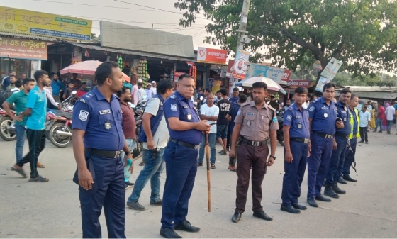 কাপাসিয়ায় ১৬ মোটরবাইক ও মাদকদ্রব্যসহ ৪ মাদকসেবী আটক