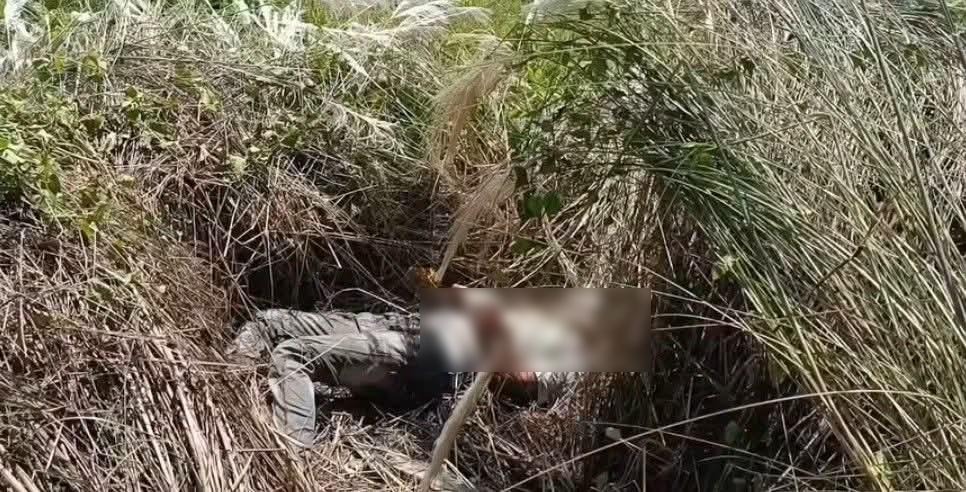হাত-পা ও মুখে টেপ পেঁচানো অবস্থায় যুবকের মরদেহ উদ্ধার