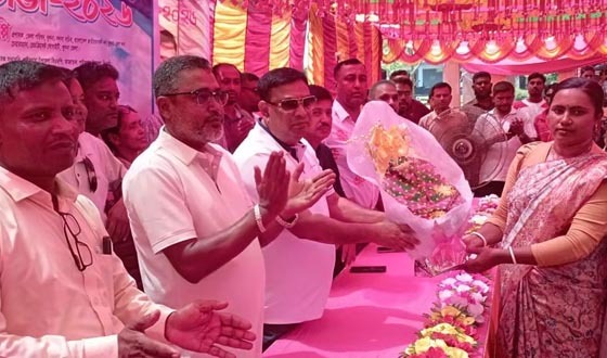 শিক্ষকদের সঙ্গে খুলনা জেলা পরিষদের প্রশাসক বাপ্পির মতবিনিময়