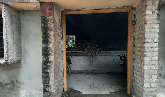 কালীগঞ্জ পোষ্ট অফিস ভবনটি এখন ভুতুরে ঘর