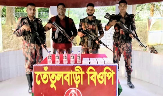 মেহেরপুরের গাংনী সীমান্তে ৯ লক্ষাধিক টাকার মাদক উদ্ধার